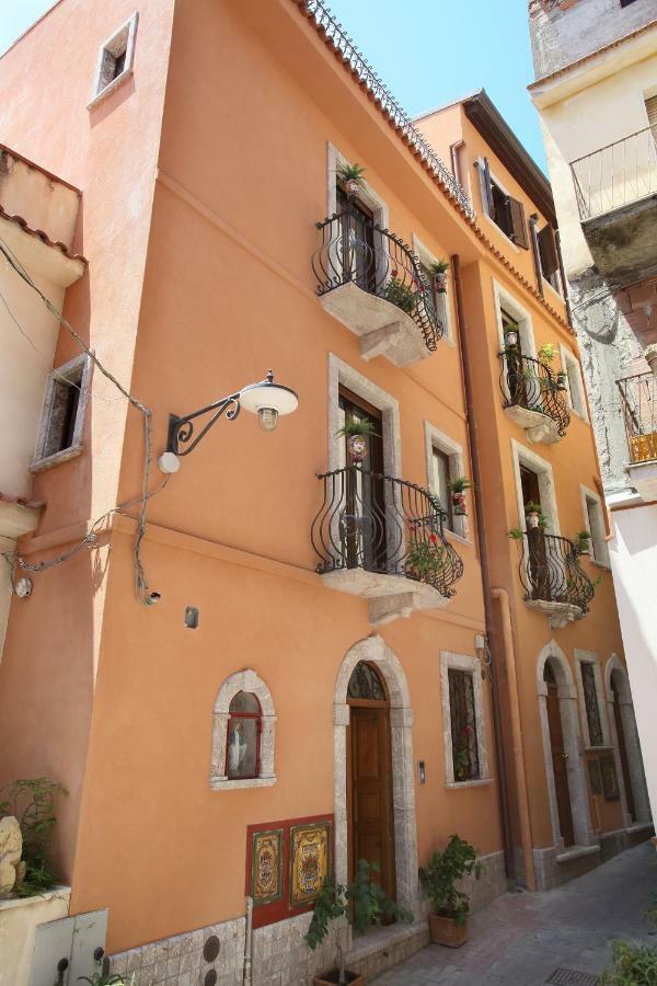 Apartment Trinacria House *